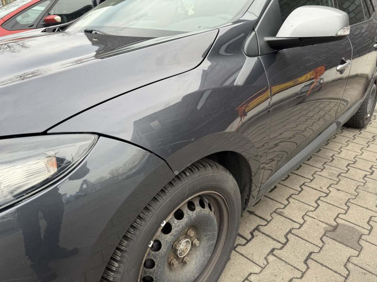Renault Megane 3 Grandtour original Kotfl&uuml;gel vorn links TEB66 Graphitschwarz Bj.2011